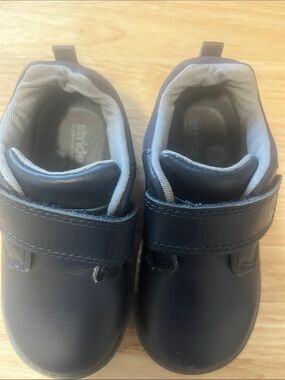 Stride Rite Navy Blue Boys Velcro Dress Shoes